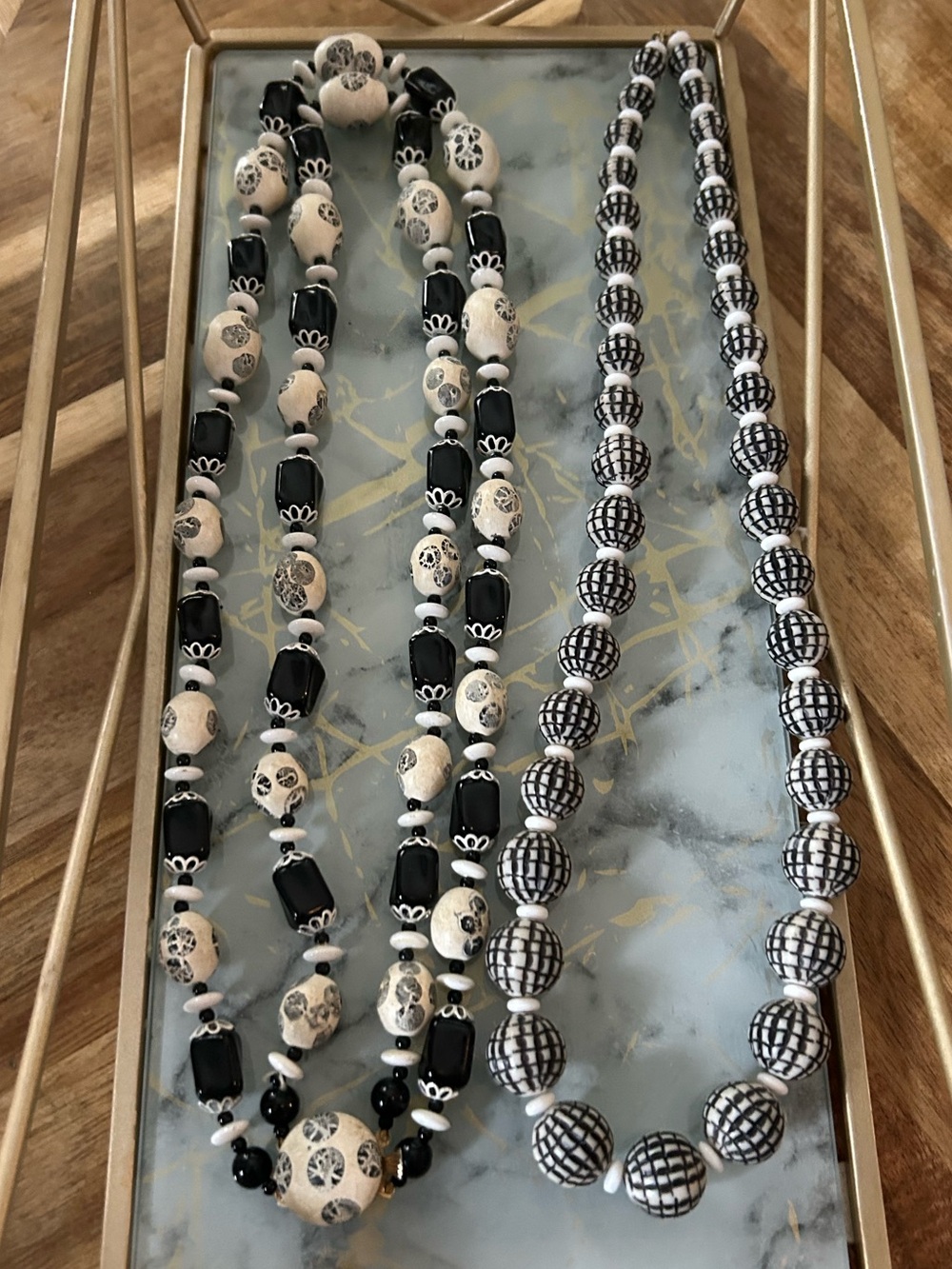 Vintage Hong Kong Graphic Black & White Beaded Necklace